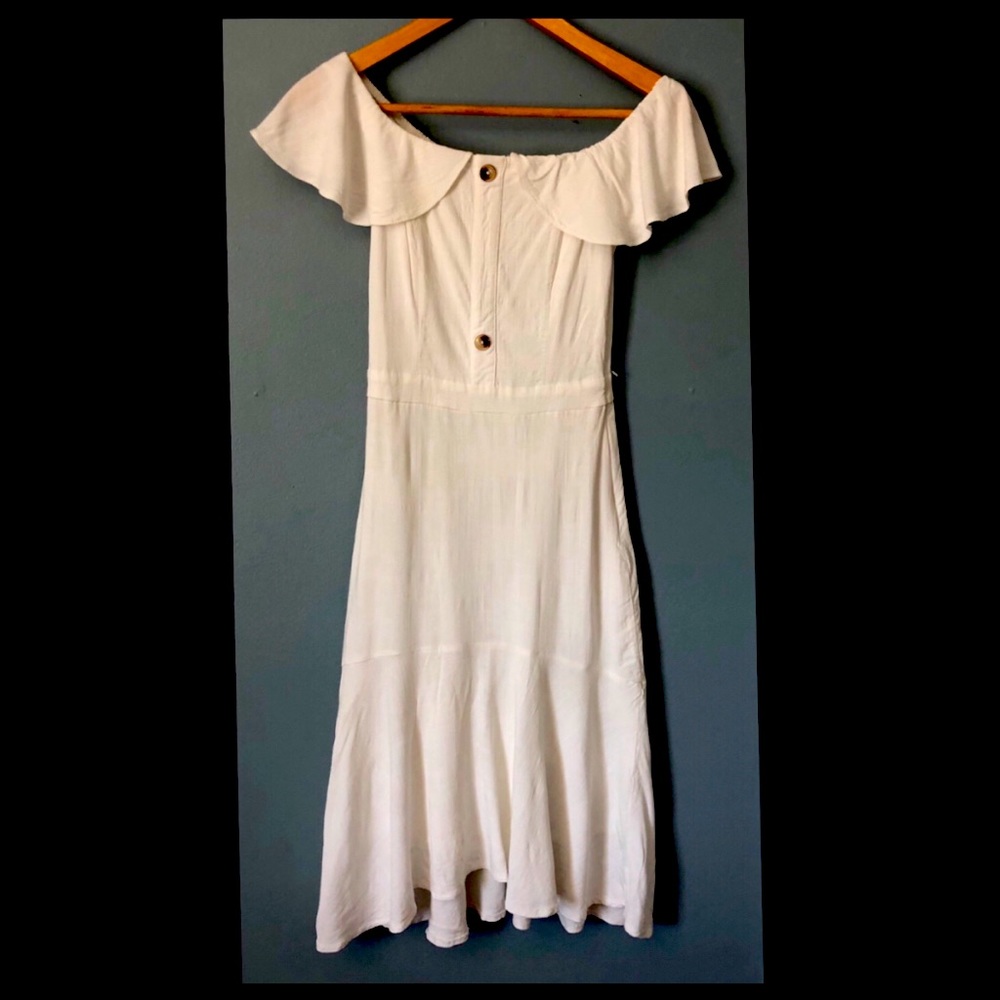 Beautiful White Dress🍉☀️🍋🍑 Summer is coming!